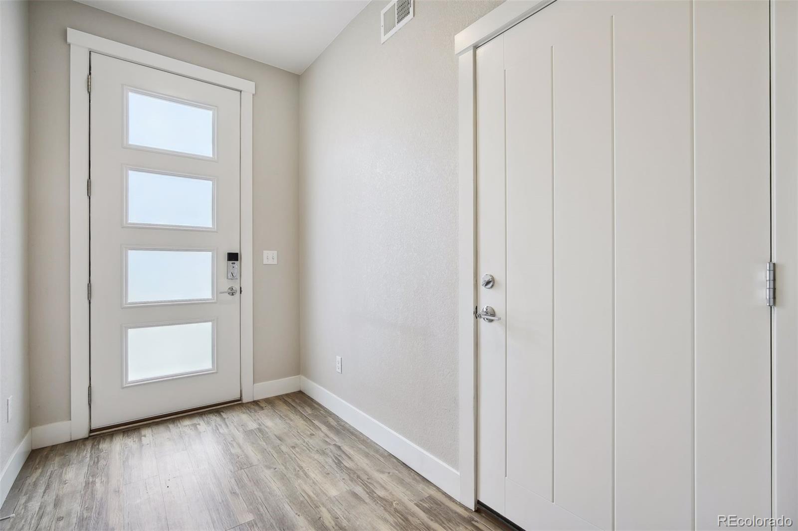 8622 East 47th Avenue Denver, CO 80238 - Photo 4 of 25