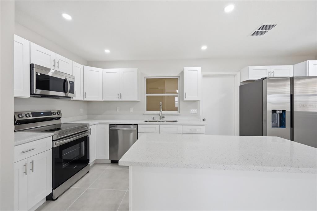 2314 Queensway Road Orlando, FL 32808 - Photo 16 of 43 Gallery Image 16
