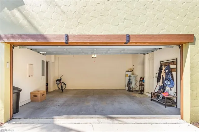 a view of a garage