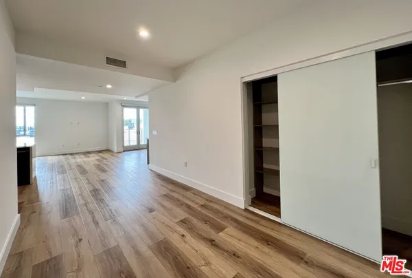 $5,980 | 5801 Camerford Avenue, Unit PH6, Los Angeles, CA 90038
