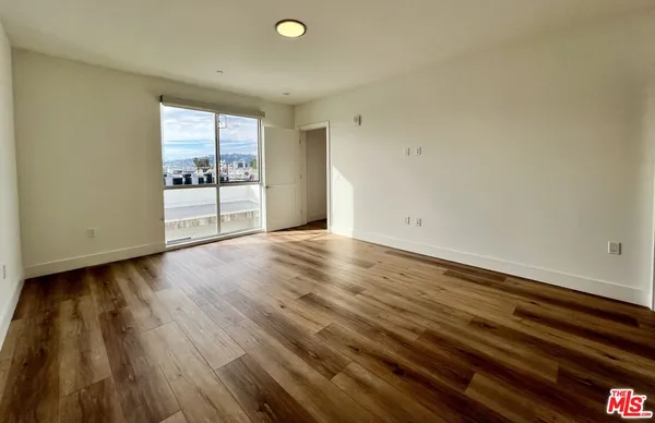 $5,980 | 5801 Camerford Avenue, Unit PH6, Los Angeles, CA 90038