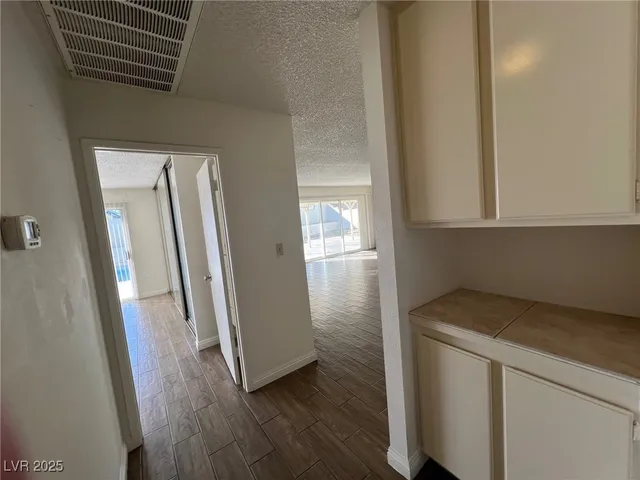 $2,100 | 3737 Prosperity Lane, Las Vegas, NV 89147