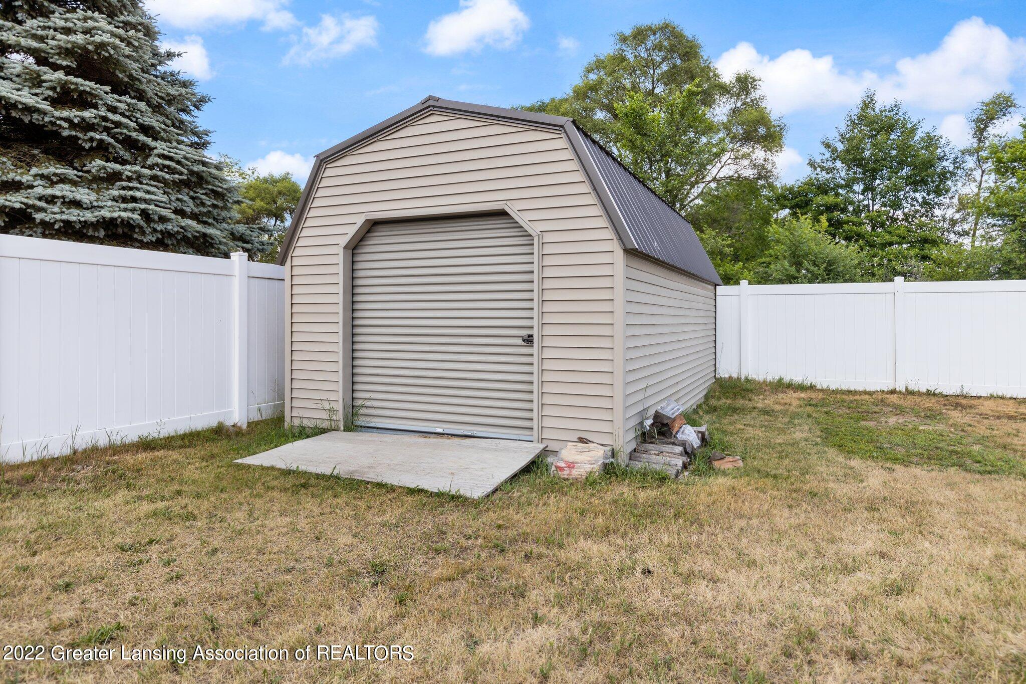 4984 West River Road Mount Pleasant, MI 48858 - Photo 42 of 44 13-web-or-mls-1P6A2030