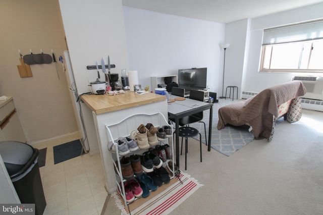 $165,000 | 2101 Chestnut Street, Unit 612, Philadelphia, PA 19103