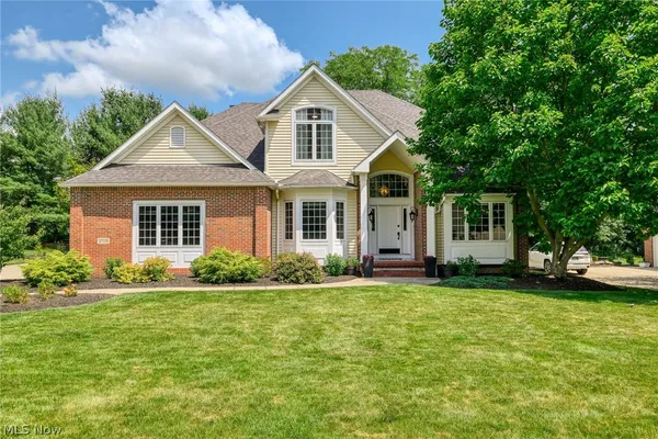 $699,900 | 3733 Tamarisk Drive, Fairlawn, OH 44333