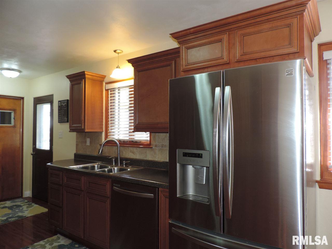 2870 Allentown Road Pekin, IL 61554 - Photo 8 of 32