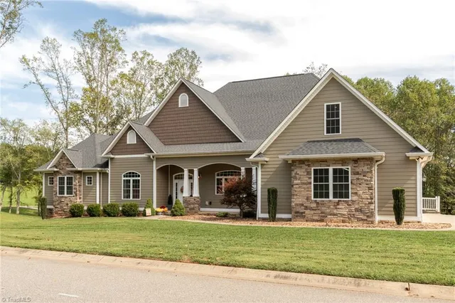 $849,000 | 203 Monk Court, North Wilkesboro, NC 28659