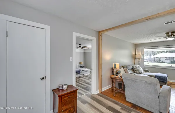 $199,900 | 205 West Pine Drive, Pearl, MS 39208