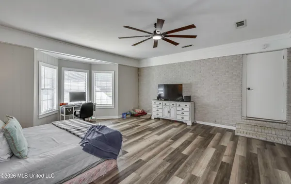 $199,900 | 205 West Pine Drive, Pearl, MS 39208