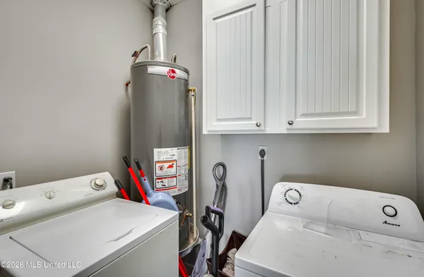 $199,900 | 205 West Pine Drive, Pearl, MS 39208