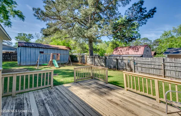 $199,900 | 205 West Pine Drive, Pearl, MS 39208