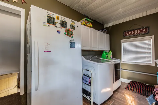 a view of a bathroom