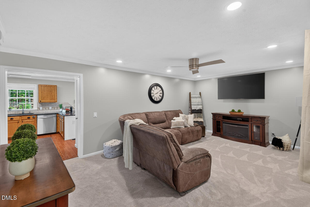 3308 Hawk Ridge Road Hillsborough, NC 27278 - Photo 10 of 52 21 1