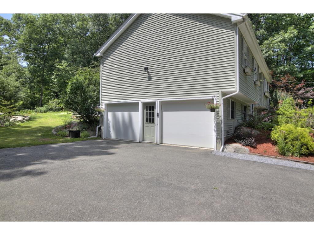 1289 Smyth Road Hooksett, NH 03106 - Photo 23 of 25