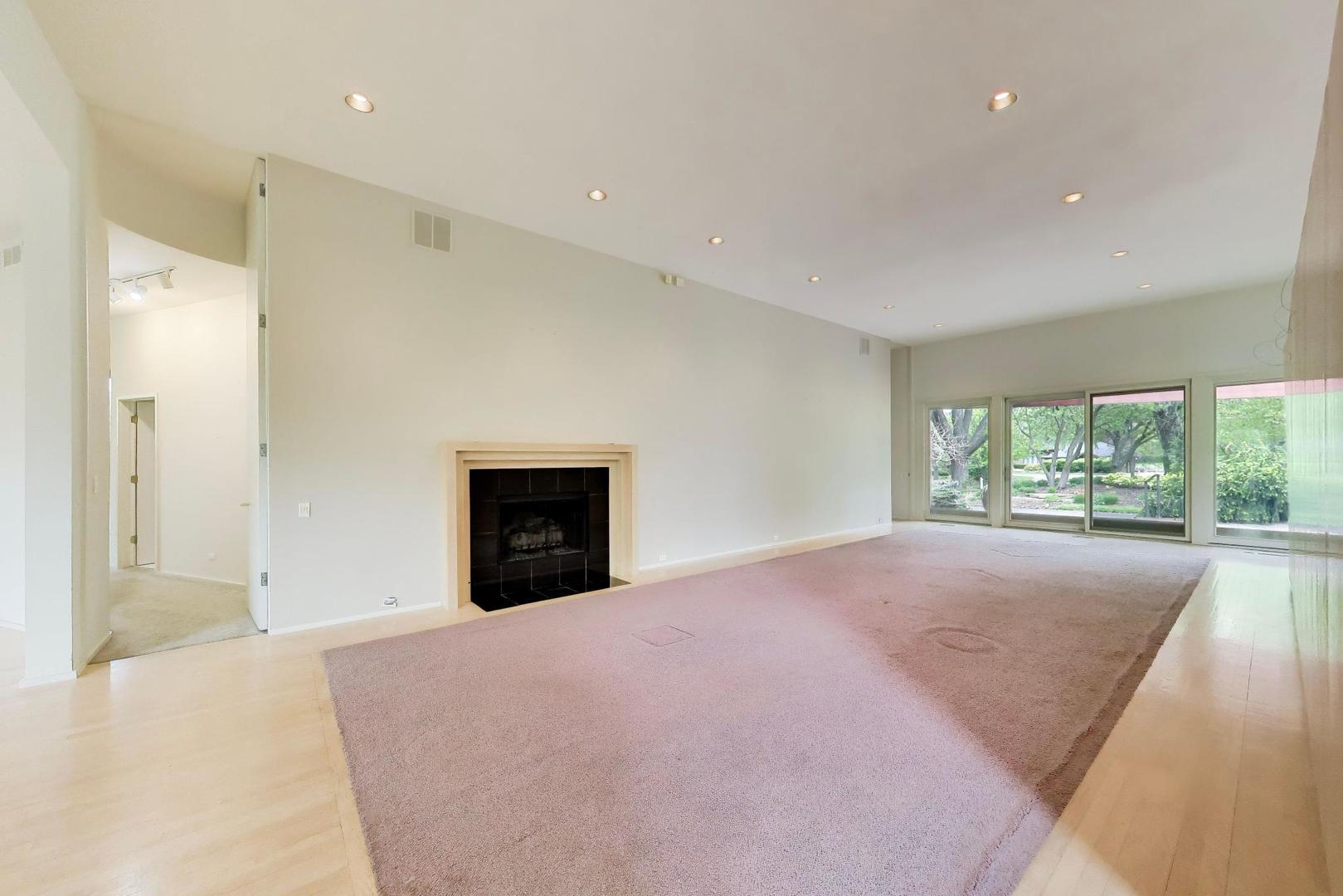 43 Overbrook Road South Barrington, IL 60010 - Photo 12 of 68