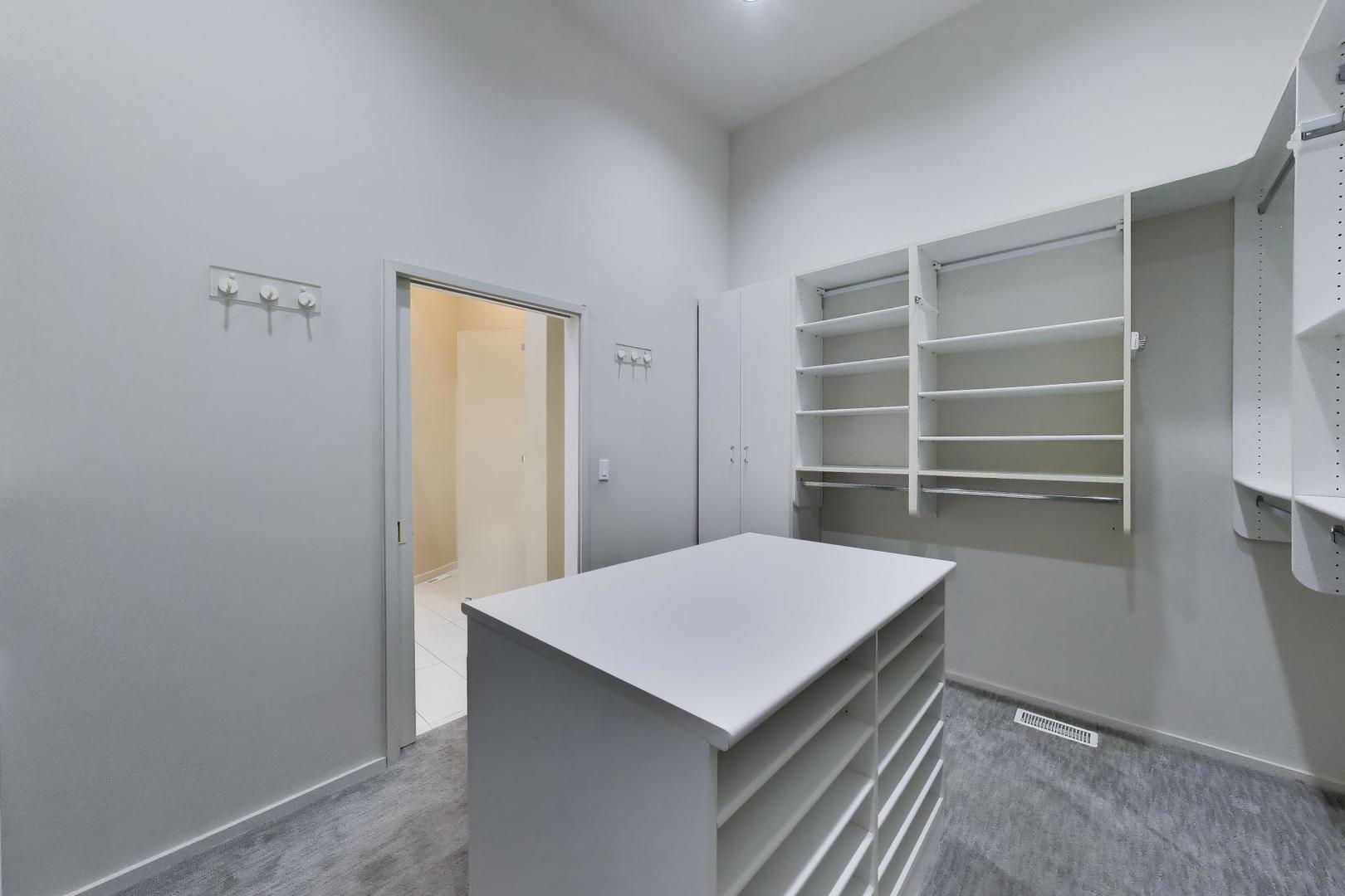 43 Overbrook Road South Barrington, IL 60010 - Photo 33 of 68