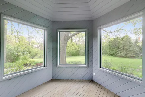 a view of a backyard of the house