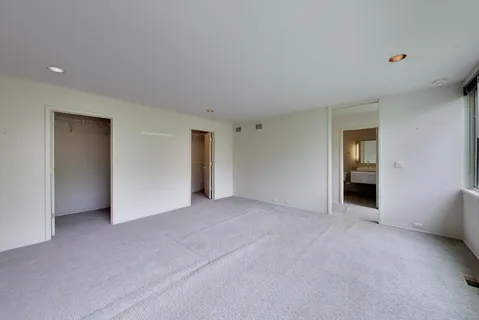 $799,000 | 43 Overbrook Road, South Barrington, IL 60010