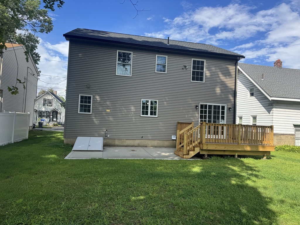 58 Homestead Avenue Springfield, MA 01151 - Photo 2 of 12