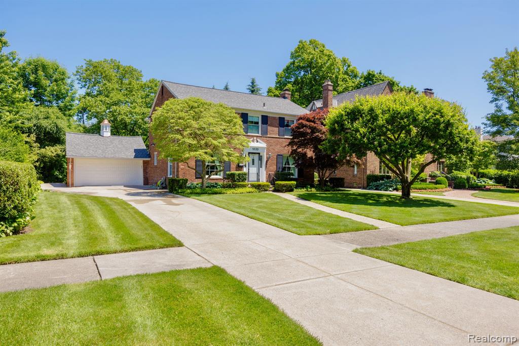 1020 Yorkshire Road Grosse Pointe Park, MI 48230 - Photo 3 of 83