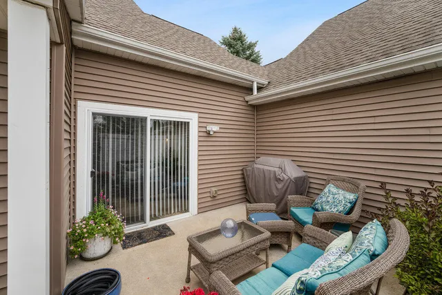 $349,000 | 103 Lexington Pointe Drive, Niles, MI 49120