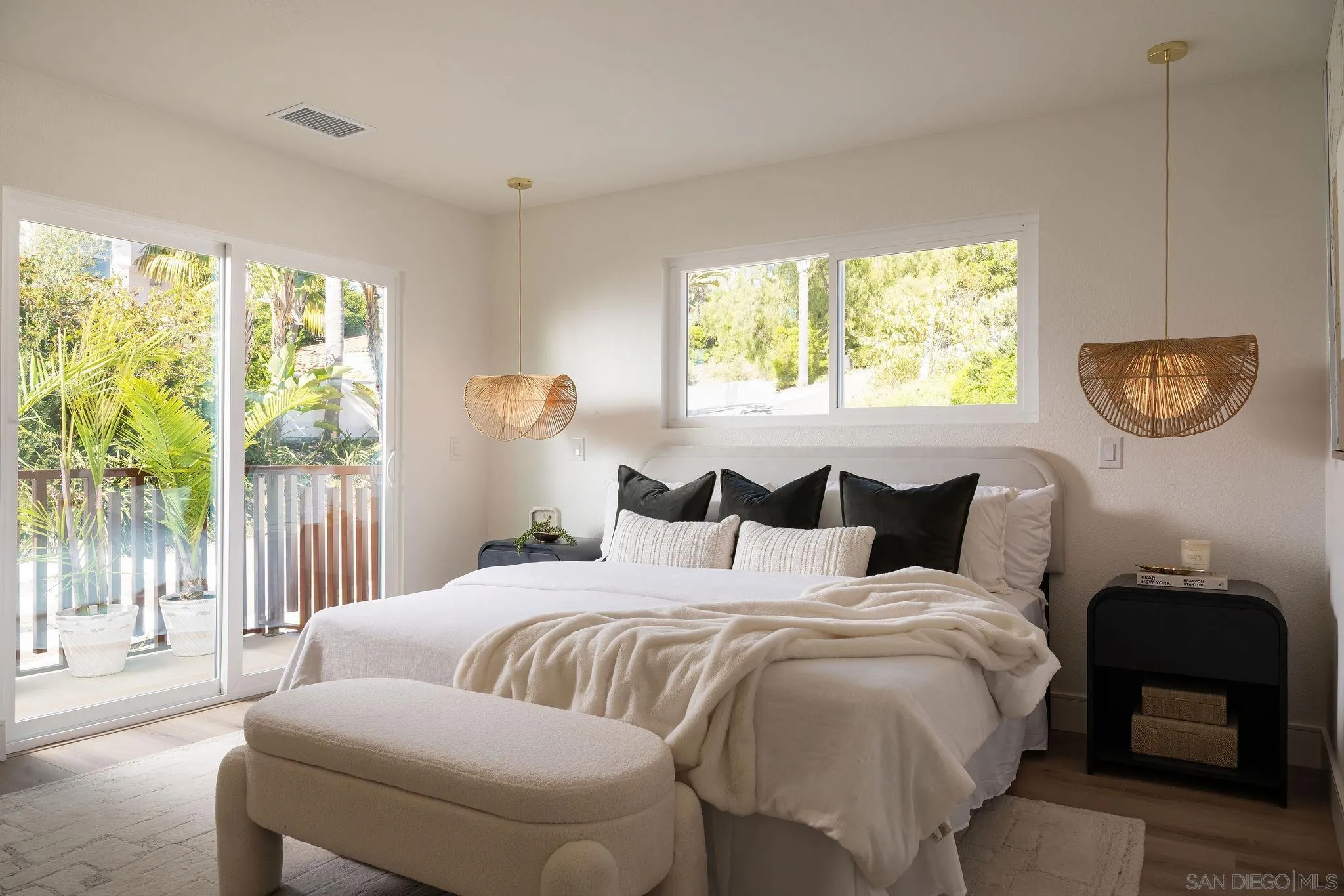 1551 Burgundy Road Encinitas, CA 92024 - Photo 17 of 41