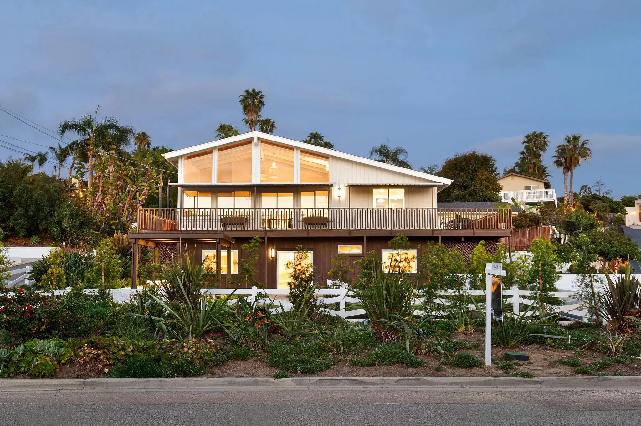 1551 Burgundy Road Encinitas, CA 92024 - Photo 2 of 41