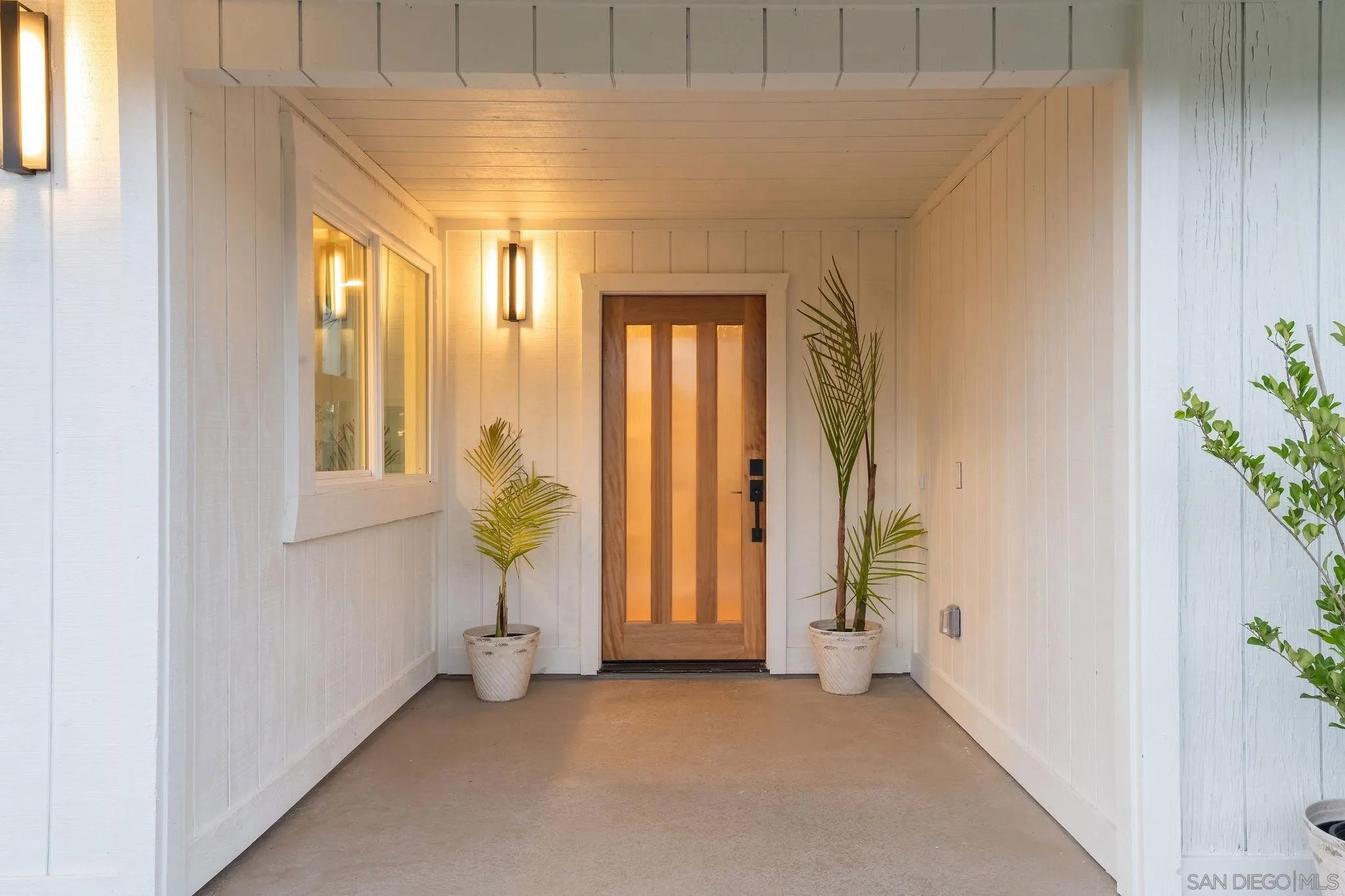 1551 Burgundy Road Encinitas, CA 92024 - Photo 3 of 41