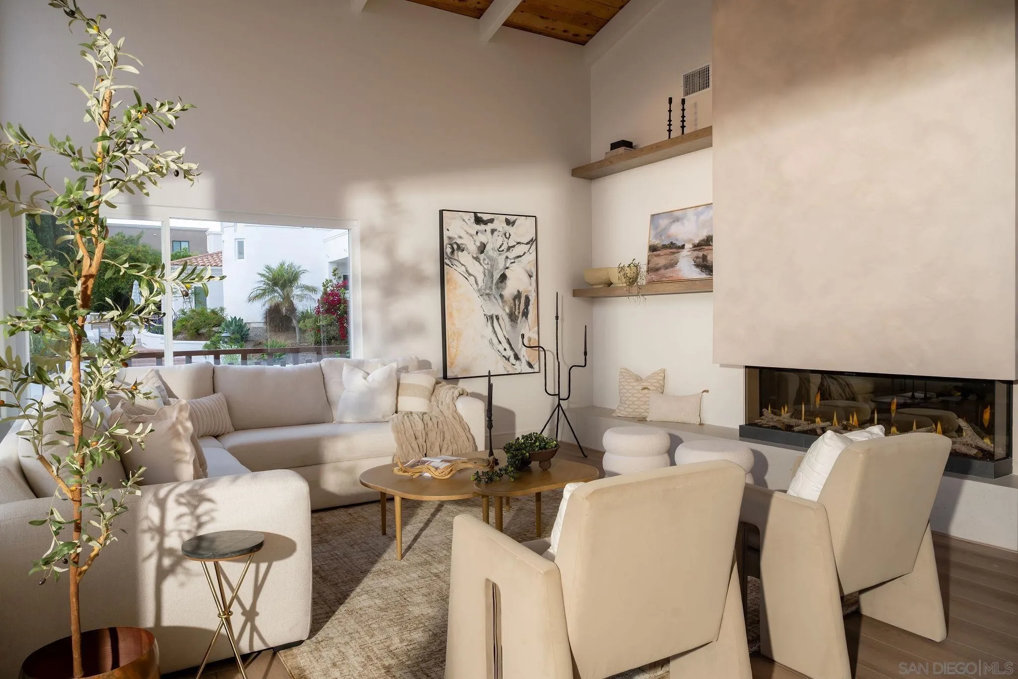 1551 Burgundy Road Encinitas, CA 92024 - Photo 8 of 41