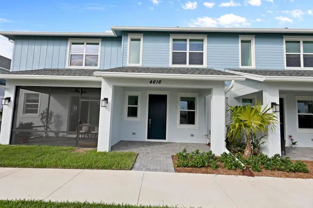 $3,200 | 4616 Longwood Lk Square, Westlake, FL 33470