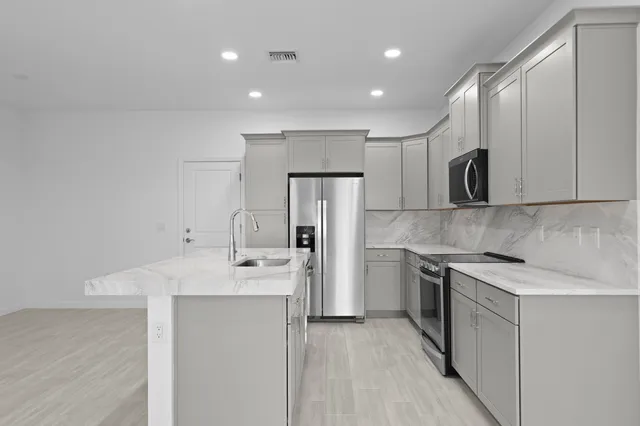 $3,200 | 4616 Longwood Lk Square, Westlake, FL 33470