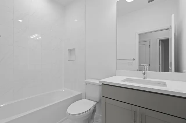 $3,200 | 4616 Longwood Lk Square, Westlake, FL 33470