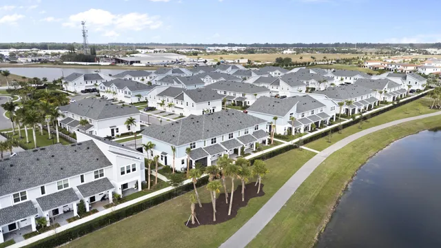 $3,200 | 4616 Longwood Lk Square, Westlake, FL 33470