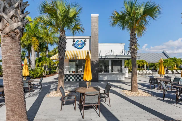 $3,200 | 4616 Longwood Lk Square, Westlake, FL 33470