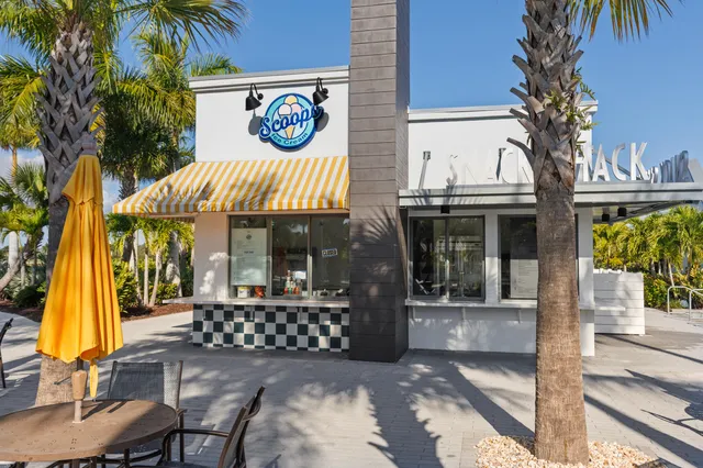 $3,200 | 4616 Longwood Lk Square, Westlake, FL 33470