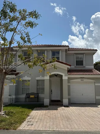 $3,900 | 16432 Southwest 47th Terrace, Miami, FL 33185