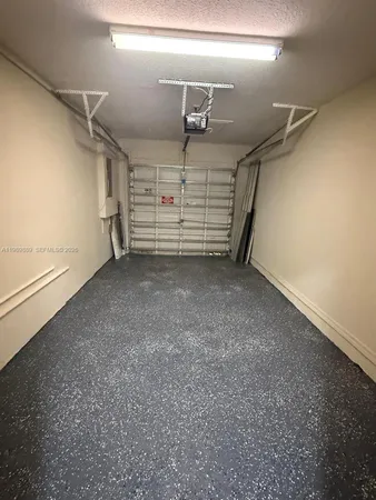 $3,900 | 16432 Southwest 47th Terrace, Miami, FL 33185