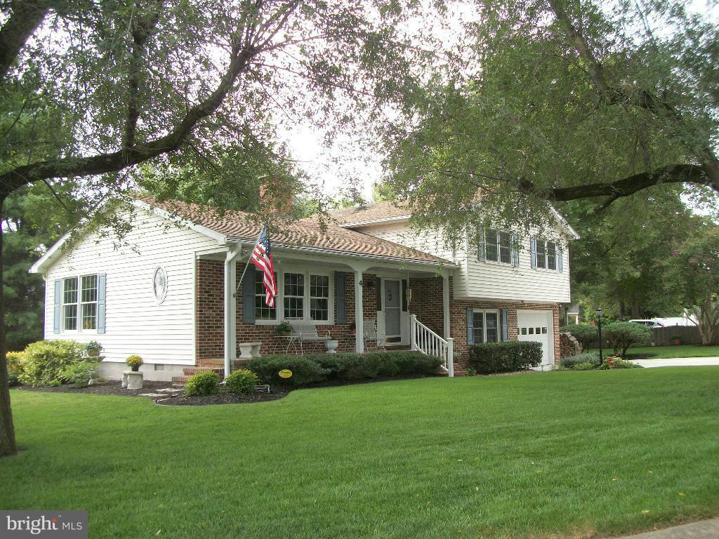4 Sandy Acres Road Cambridge, MD 21613 - Photo 2 of 29 Exterior (Front)