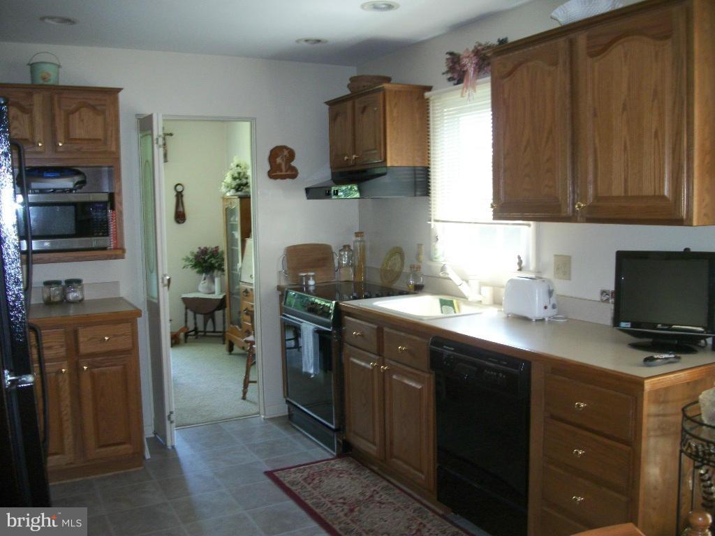 4 Sandy Acres Road Cambridge, MD 21613 - Photo 18 of 29 Kitchen