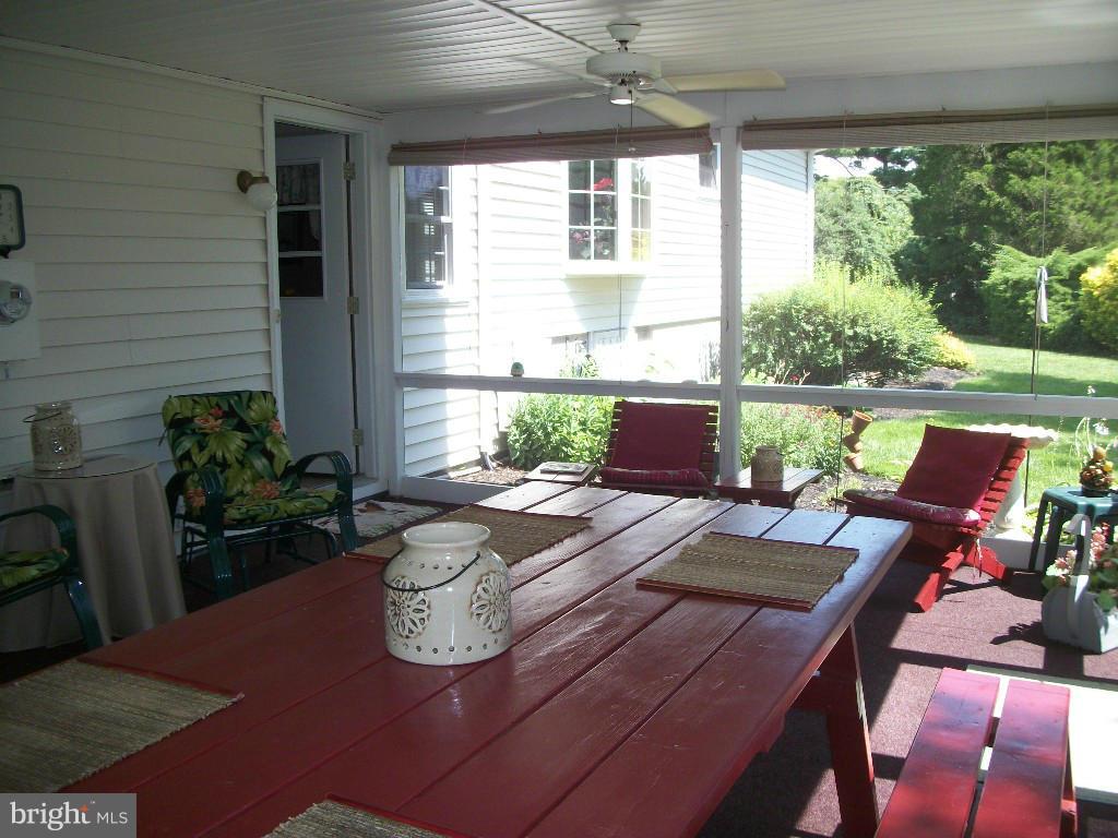 4 Sandy Acres Road Cambridge, MD 21613 - Photo 9 of 29 Interior (General)