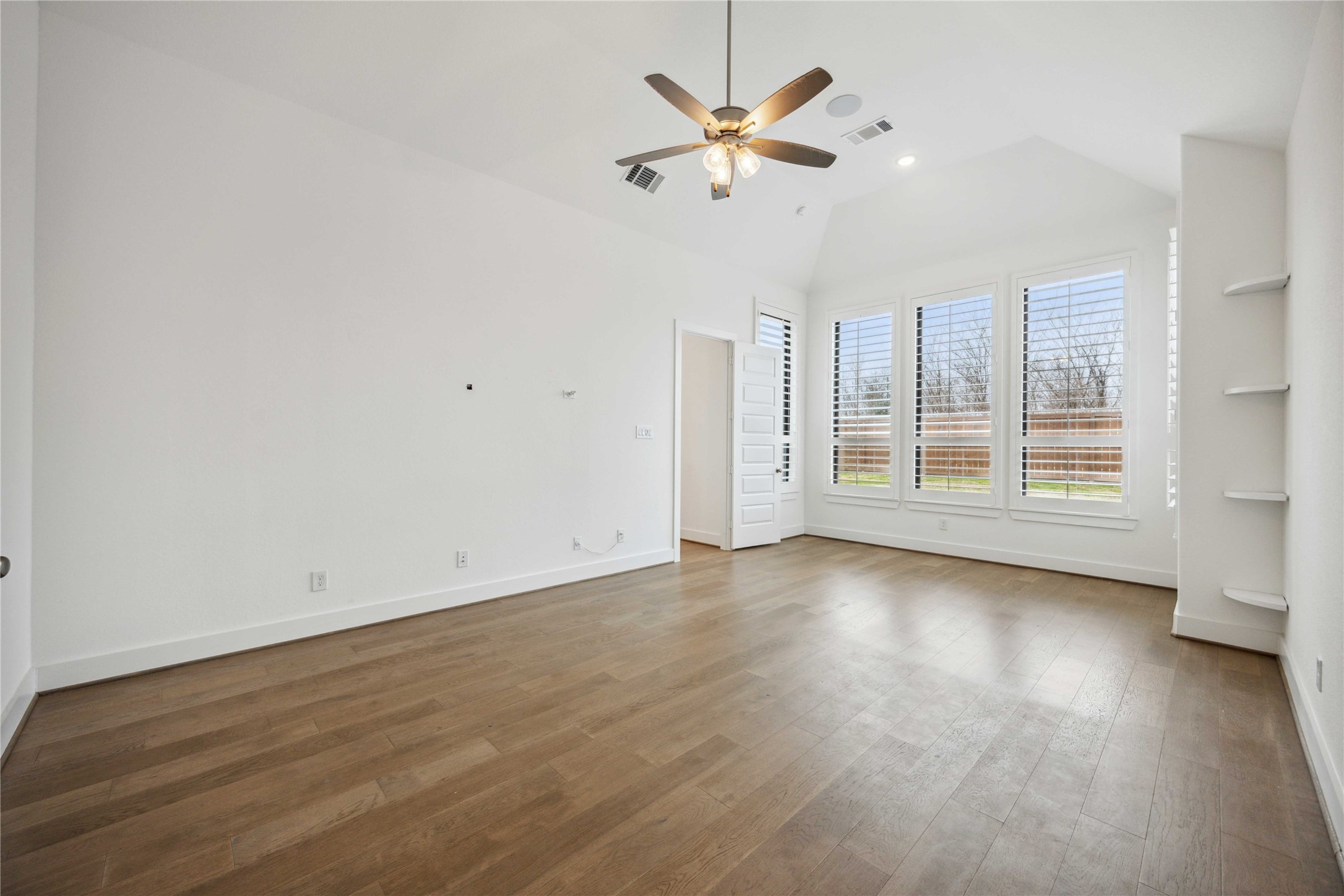 2711 Merlin Way Katy, TX 77493 - Photo 33 of 50 Spacious owner's retreat