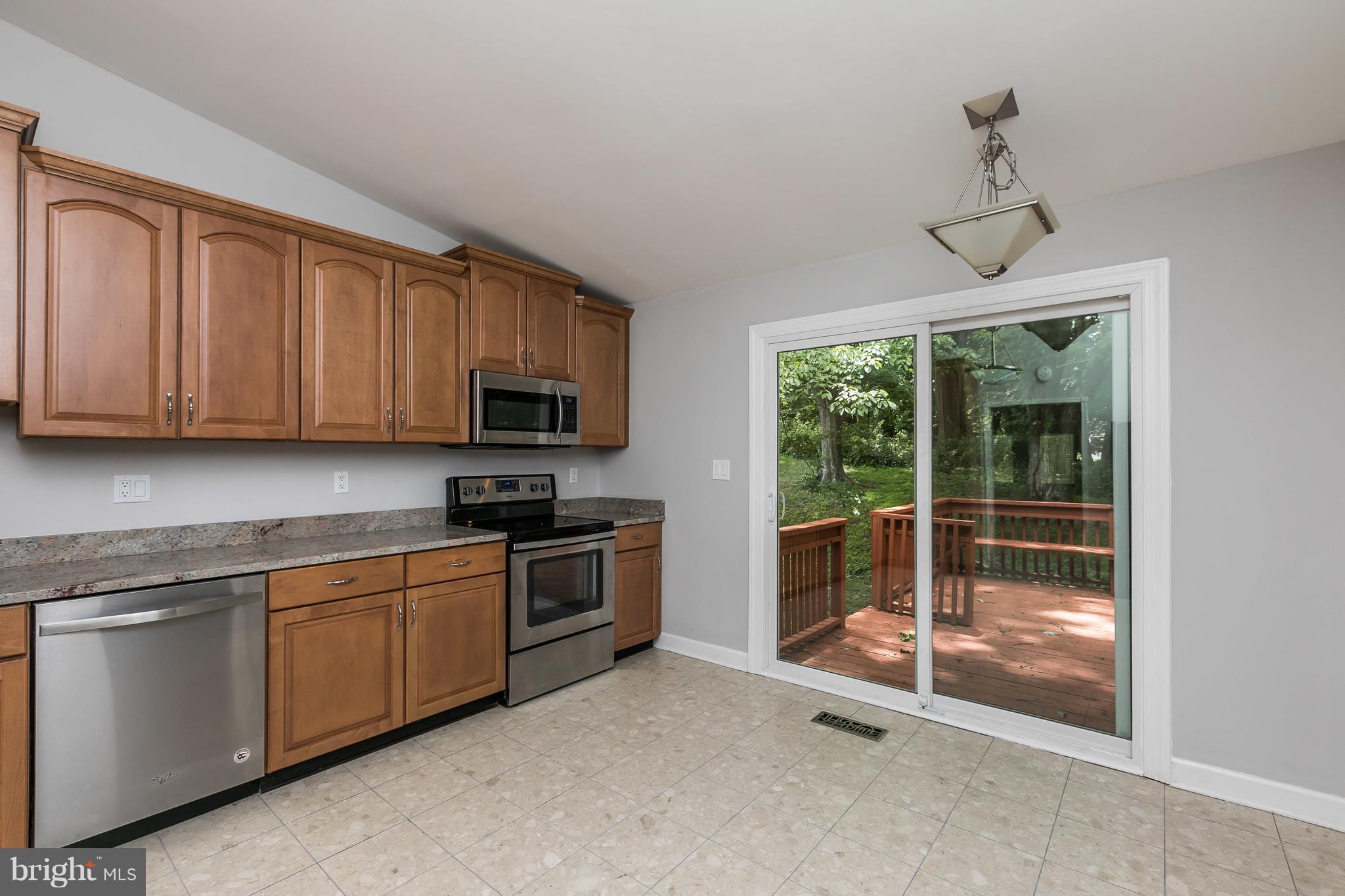905 Farmstead Road Cockeysville, MD 21030 - Photo 13 of 30 Kitchen