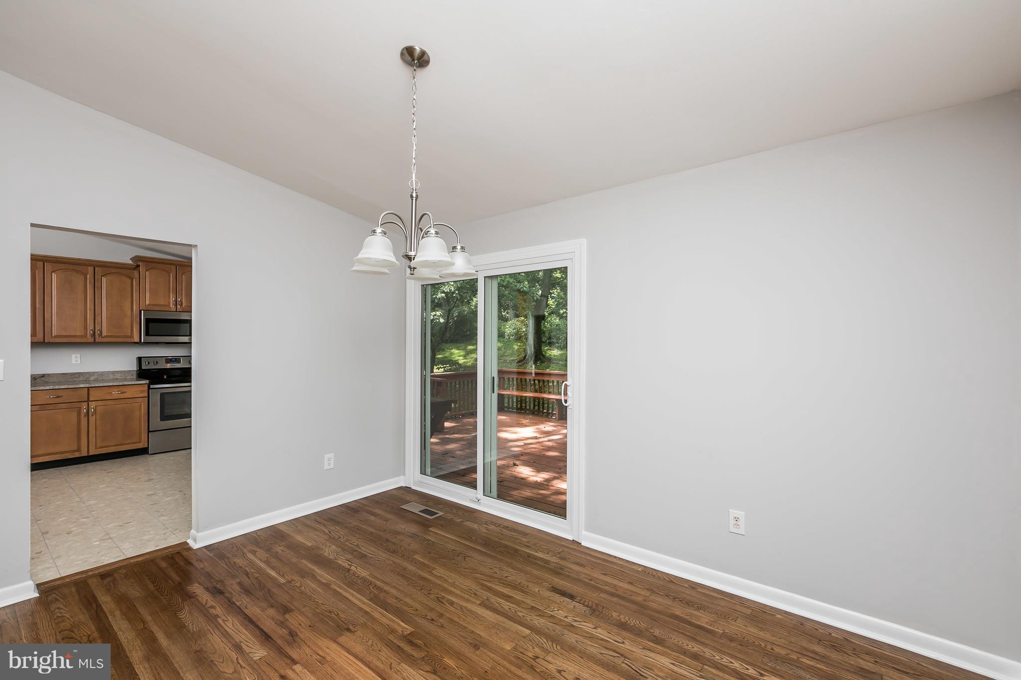 905 Farmstead Road Cockeysville, MD 21030 - Photo 10 of 30 Dining Room