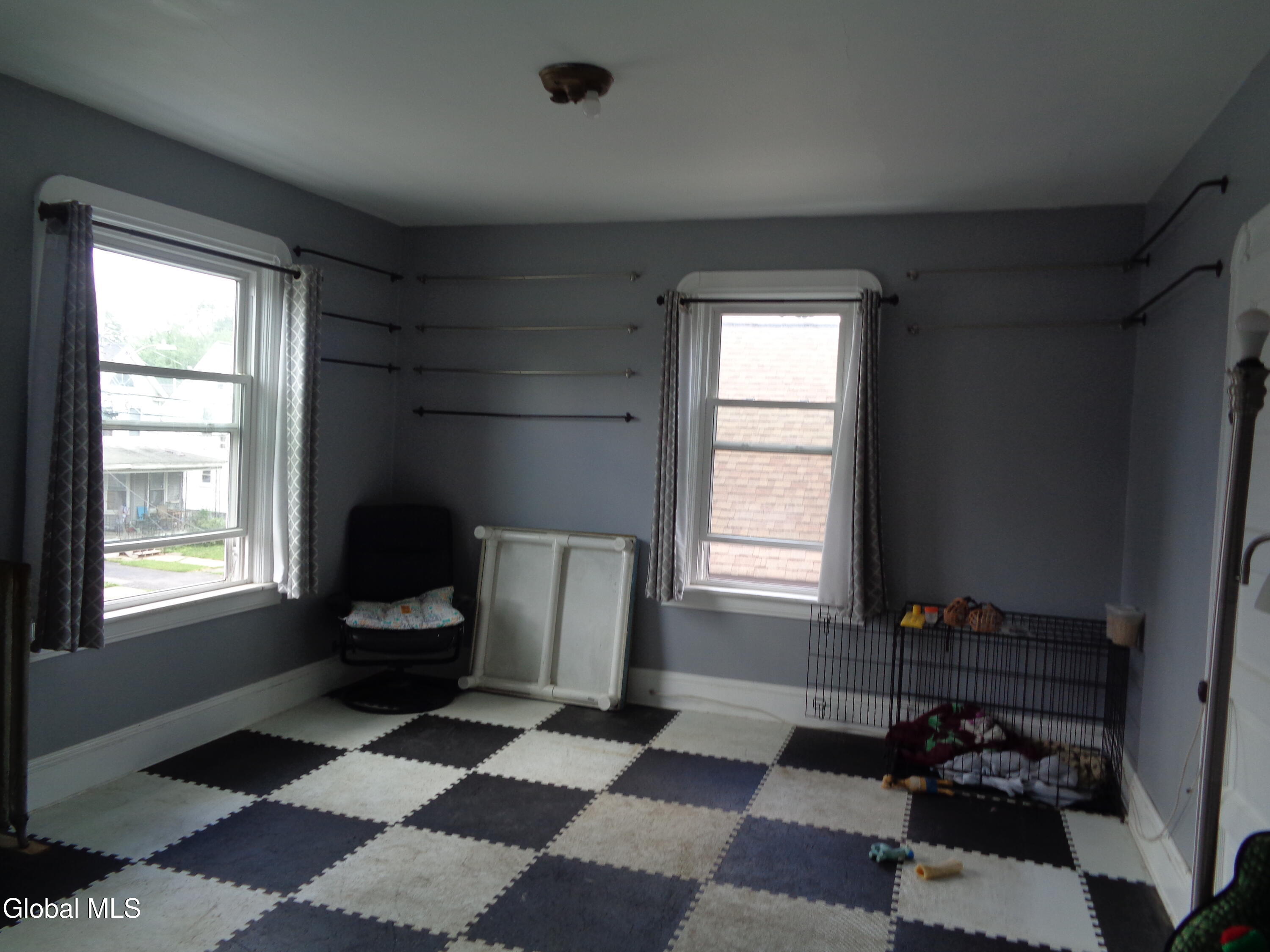 841 Cleveland Avenue Schenectady, NY 12306 - Photo 6 of 8 DSC02945