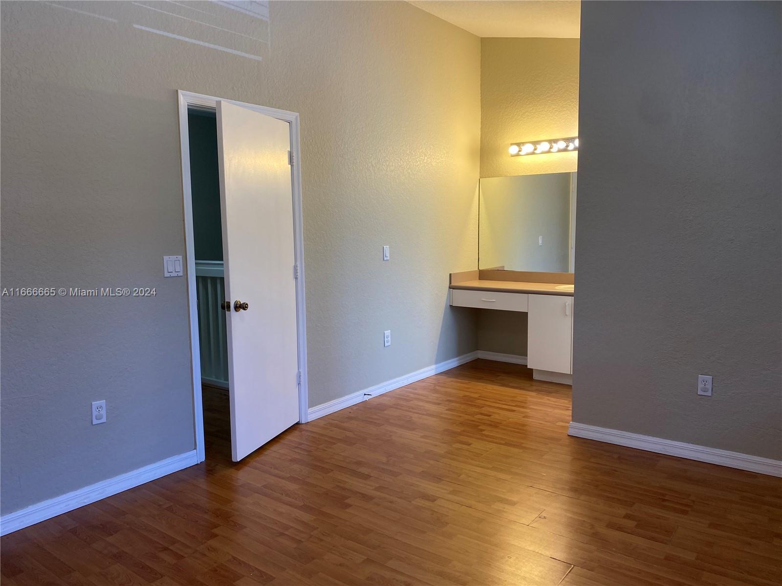 147 Hidden Ct Road, Unit H43 Hollywood, FL 33023 - Photo 19 of 27 Gallery Image 19