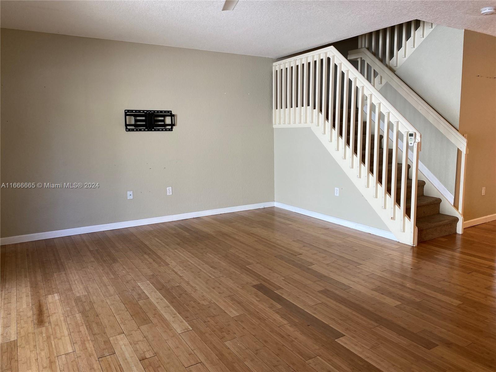 147 Hidden Ct Road, Unit H43 Hollywood, FL 33023 - Photo 8 of 27 Gallery Image 8