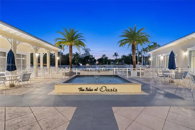 $315,000 | 2819 Southeast 1st Drive, Unit 7, Homestead, FL 33033