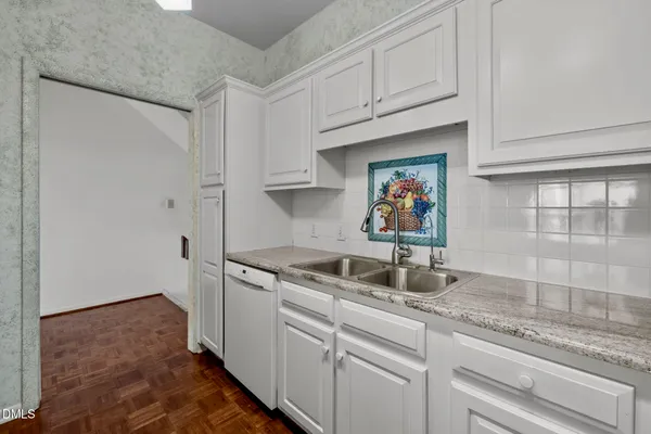 $484,000 | 706 Constitution Drive, Unit 405, Durham, NC 27705