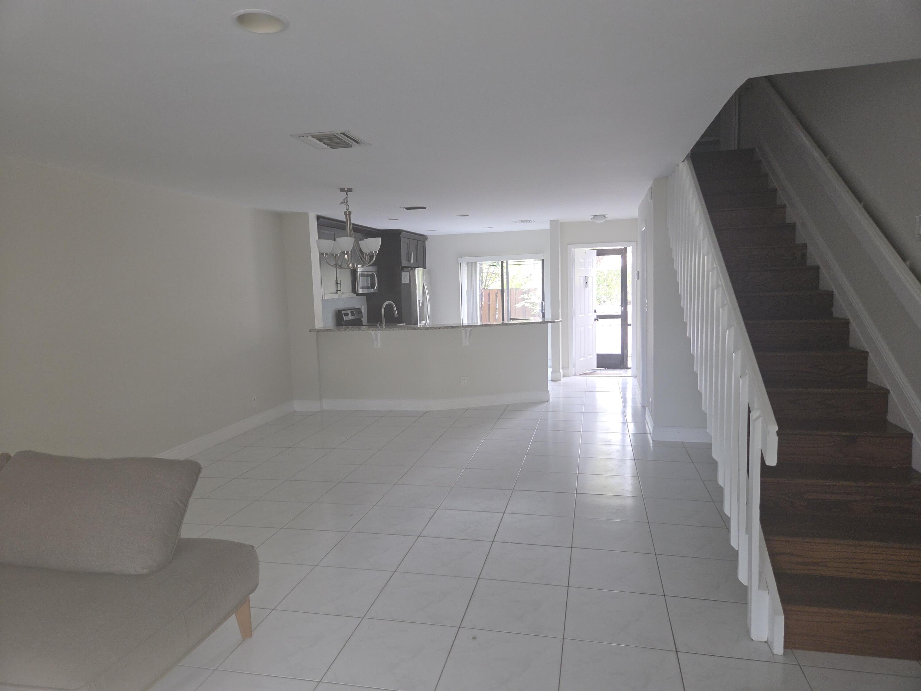 7890 Lago Del Mar Drive, Unit 142 Boca Raton, FL 33433 - Photo 2 of 10 bz7