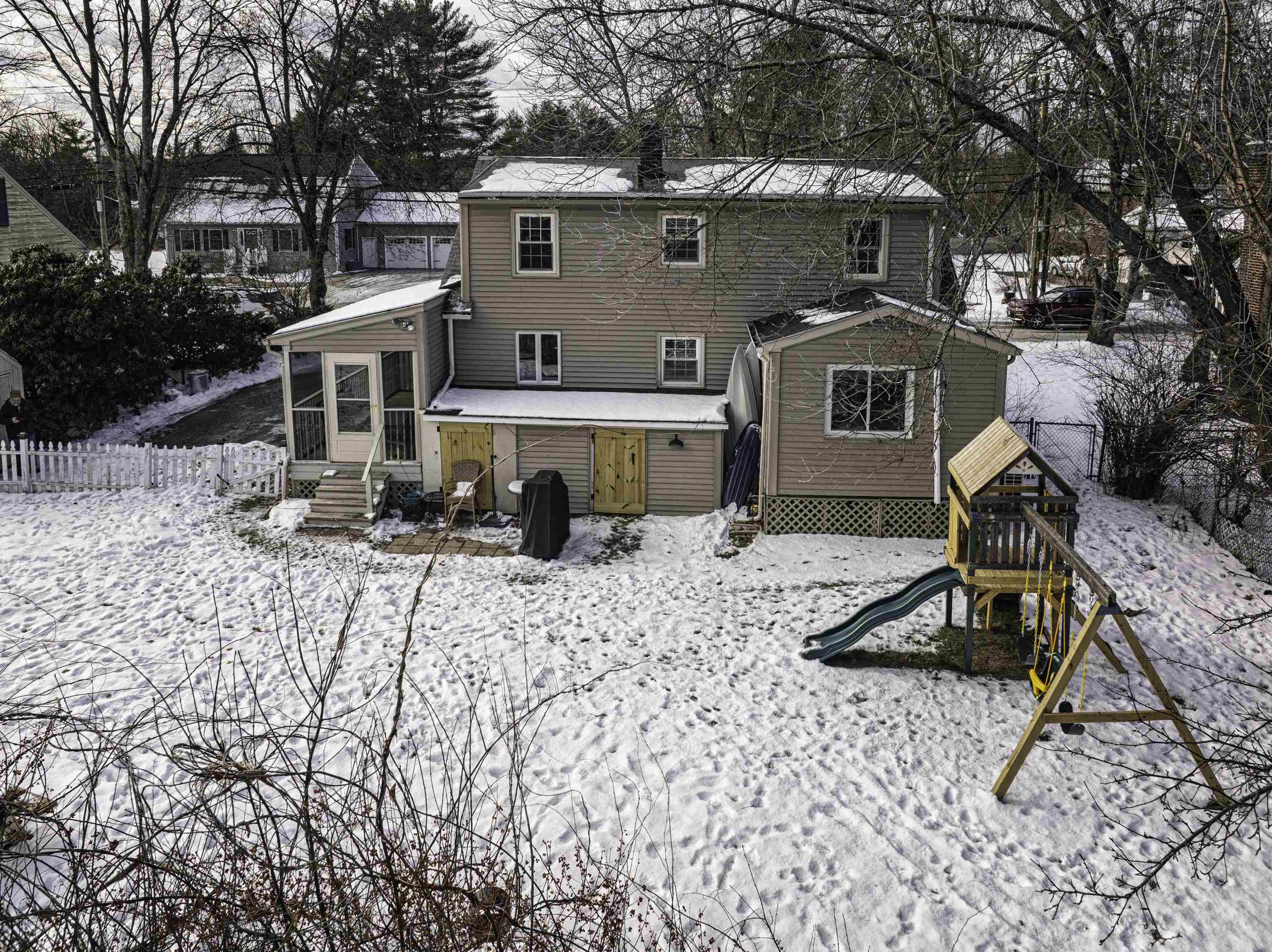 12 Chandler Way Dover, NH 03820 - Photo 3 of 39